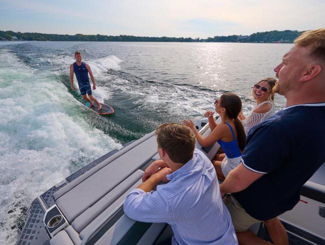 Cobaltboats R31 Surf Belgian Boat Service Nieuwpoort