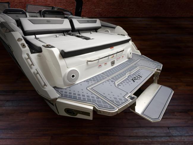 Cobaltboats R31 Surf Belgian Boat Service Nieuwpoort