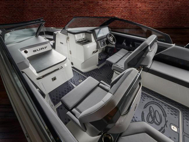 Cobaltboats R31 Surf Belgian Boat Service Nieuwpoort