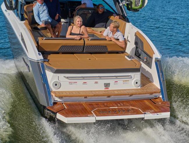 Cobaltboats R33 Surf Belgian Boat Service Nieuwpoort