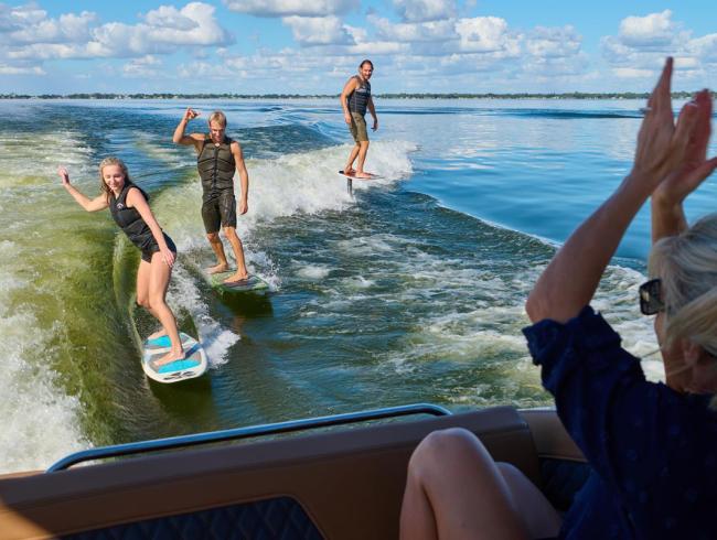 Cobaltboats R33 Surf Belgian Boat Service Nieuwpoort