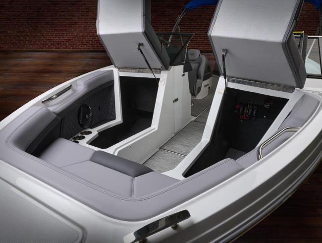 Cobaltboats R4 Belgian Boat Service Nieuwpoort