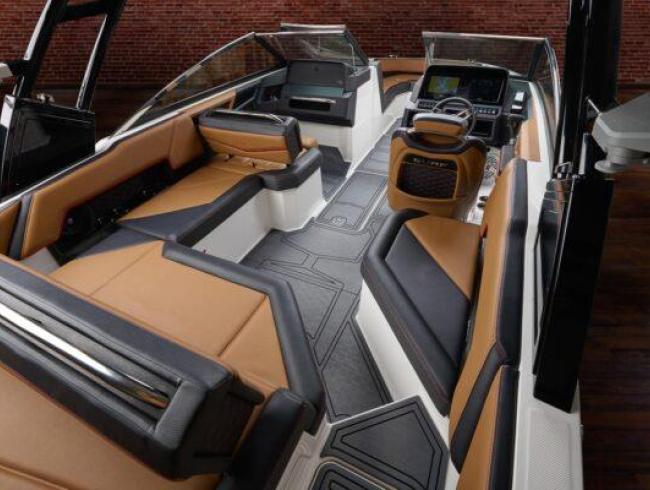 Cobaltboats R4 Surf Belgian Boat Service Nieuwpoort