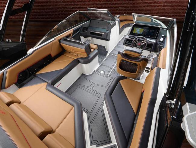 Cobaltboats R4 Surf Belgian Boat Service Nieuwpoort