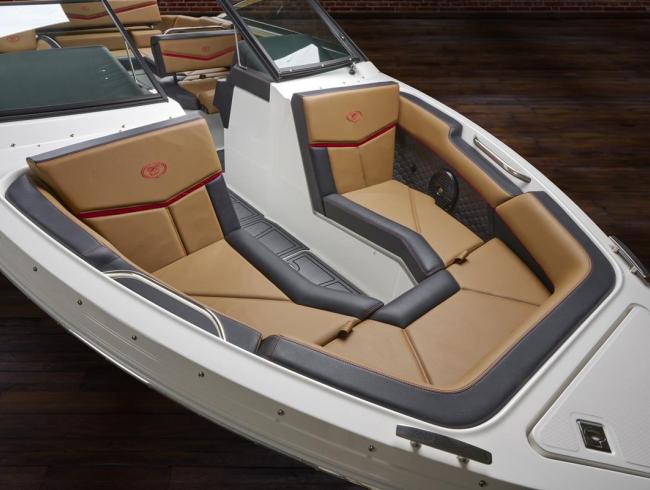 Cobaltboats R4 Surf Belgian Boat Service Nieuwpoort