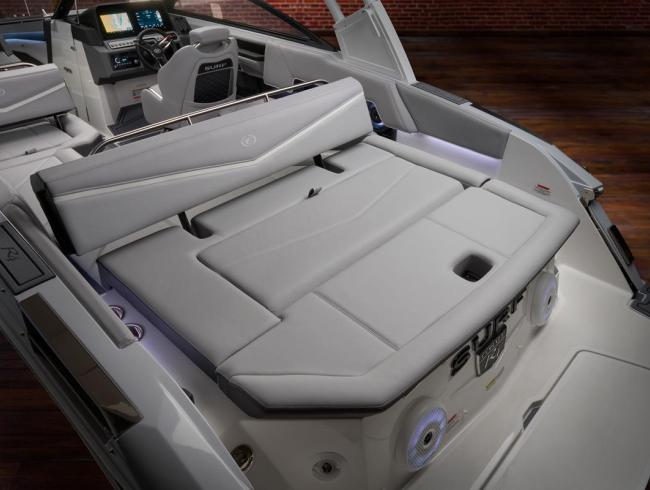 Cobaltboats R4 Surf Belgian Boat Service Nieuwpoort