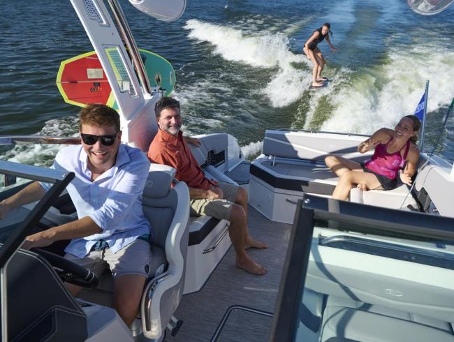 Cobaltboats R8 Surf Belgian Boat Service Nieuwpoort