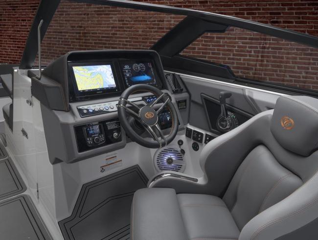 Cobaltboats R8 Surf Belgian Boat Service Nieuwpoort