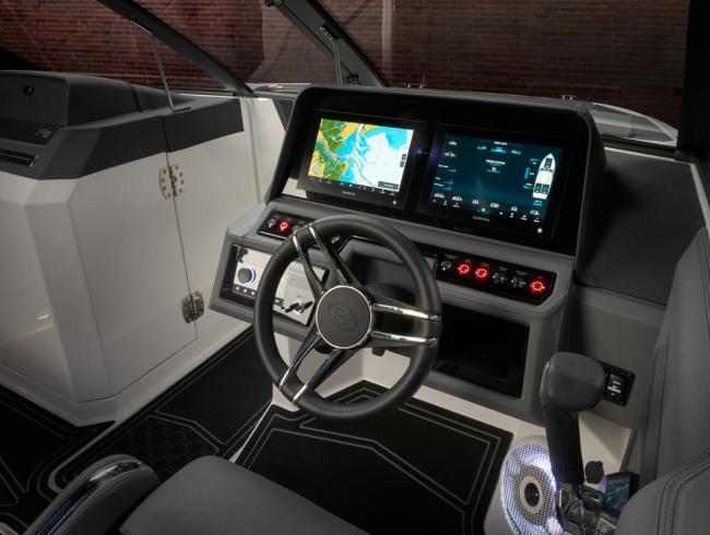 Cobaltboats R8 Surf Belgian Boat Service Nieuwpoort