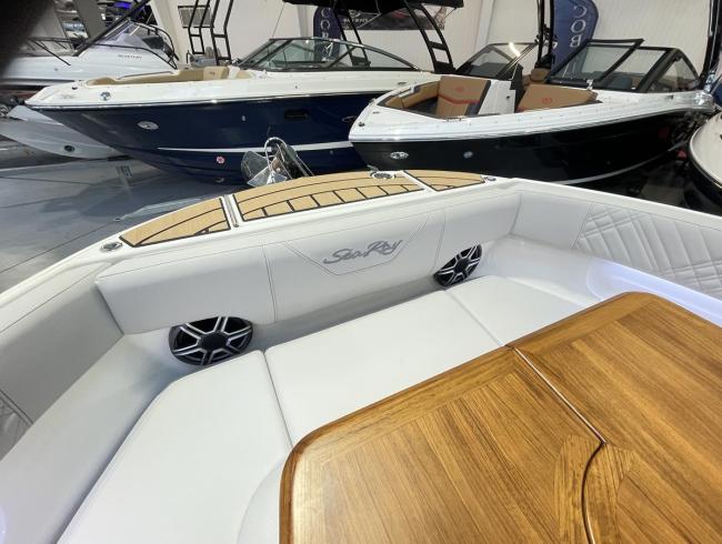 Searay 230 SDX Outboard Belgian Boat Service