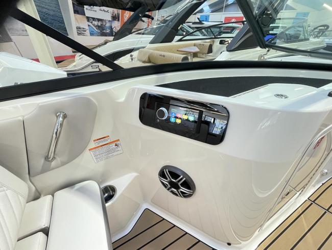 Searay 230 SDX Outboard Belgian Boat Service
