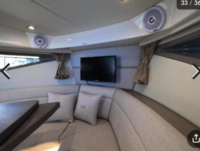 Searay 320 Sundancer Outboard