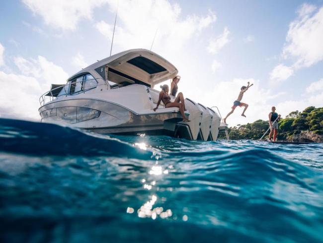 Beneteau Antaris 12 Coupé Belgian Boat Service Nieuwpoort