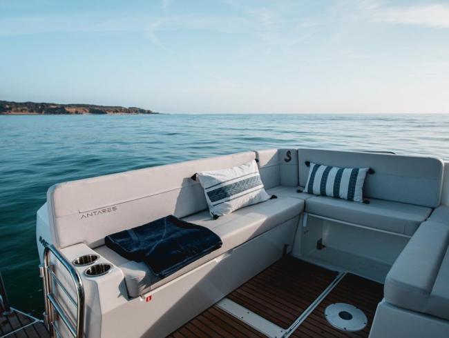 Beneteau Antaris 9 Belgian Boat Service Nieuwpoort