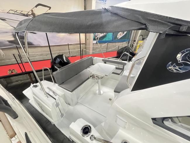 Beneteau Antaris 7 motorboot Belgian Boat Service Nieuwpoort