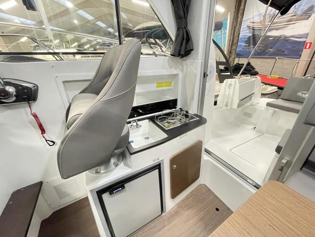 Beneteau Antaris 7 motorboot Belgian Boat Service Nieuwpoort