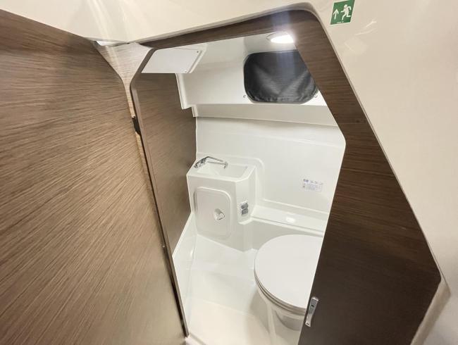 Beneteau Antaris 7 motorboot Belgian Boat Service Nieuwpoort