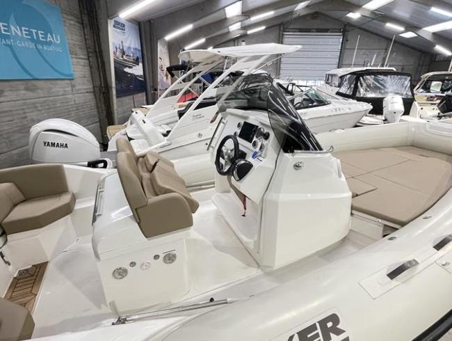Jokerboats 28 EFB inboard Semirigid Sportboot Belgian Boat Service Nieuwpoort
