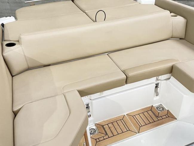 Jokerboats 28 EFB inboard Semirigid Sportboot Belgian Boat Service Nieuwpoort