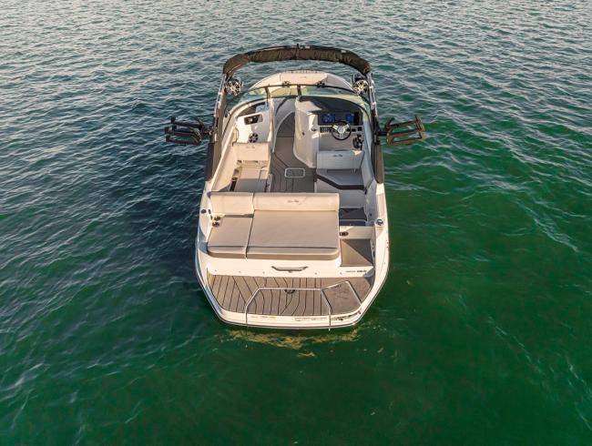 Searay 230 SDS Surf Belgian Boat Service Nieuwpoort