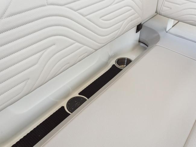 Searay 230 SDS Surf Belgian Boat Service Nieuwpoort