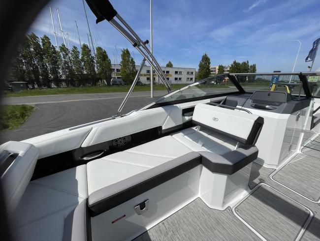 Cobaltboats R6 Belgian Boat Service