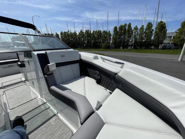Cobaltboats R6 Belgian Boat Service