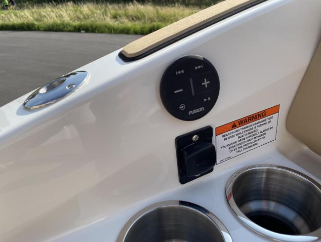 Searayboats 250 Surf Belgian Boat Service