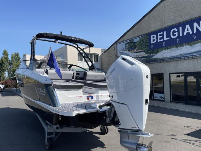 Cobaltboats R6 Outboard 