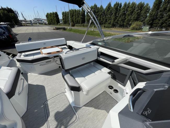 Cobaltboats R6 Belgian Boat Service