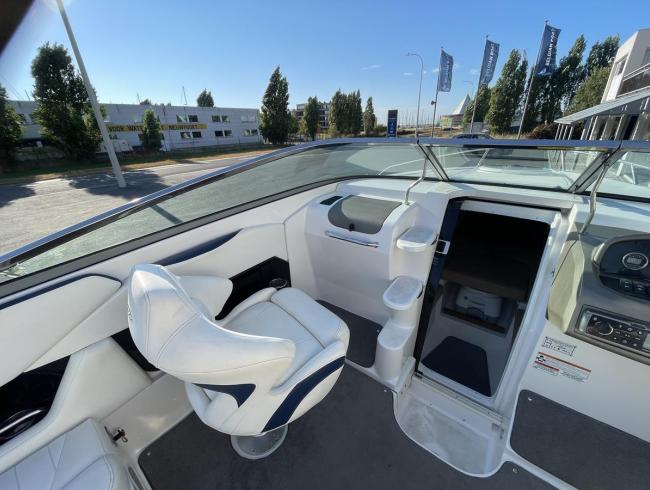 Regal 2250 te koop motorboot Speedboot
