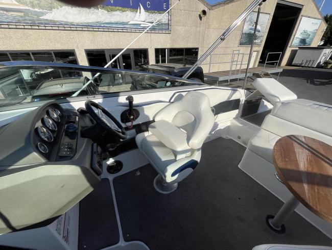 Regal 2250 te koop motorboot Speedboot