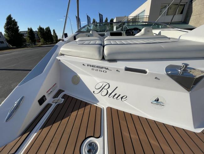 Regalboats 2250 