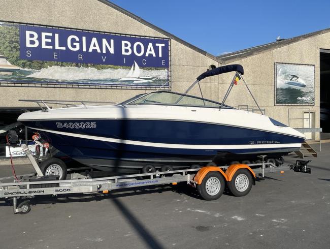 Regal 2250 te koop motorboot Speedboot