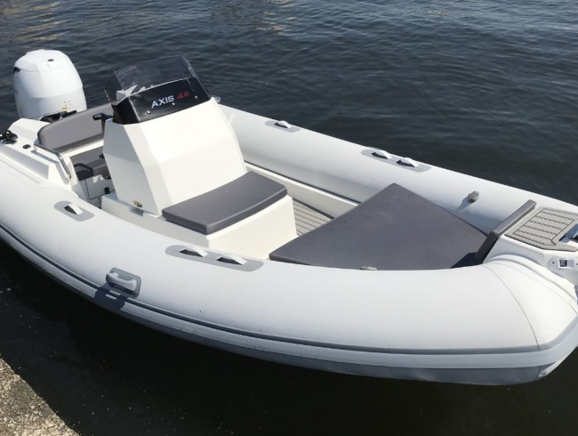 Northstar 4.8 Axis Tender