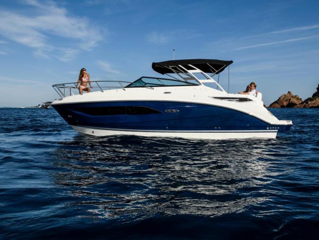 New Searay 290 Sundancer premiere op de Dusseldorf Boatshow BBS aanwezig op Searay stand