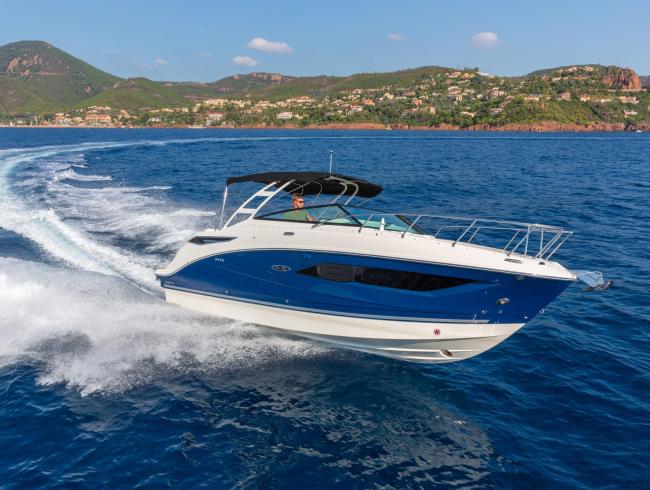 New Searay 290 Sundancer premiere op de Dusseldorf Boatshow BBS aanwezig op Searay stand