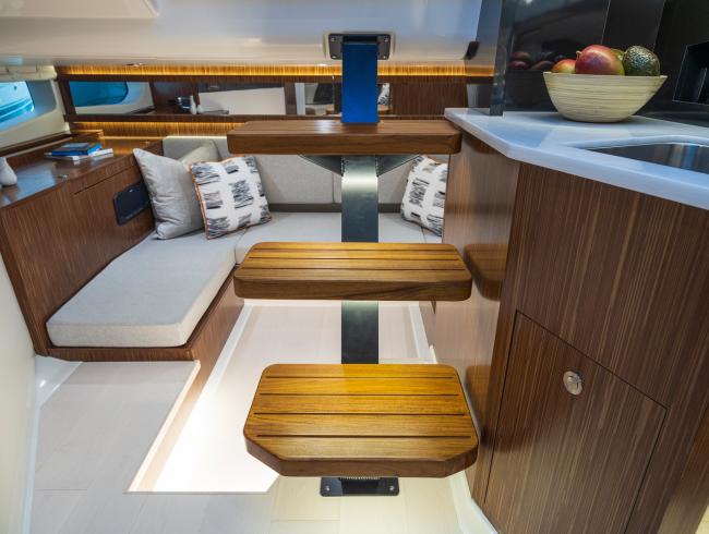 370 Searay Sundancer