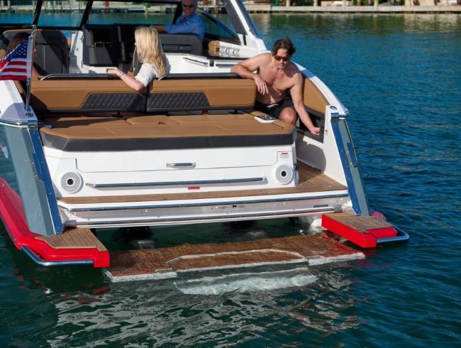 Cobaltboats R33