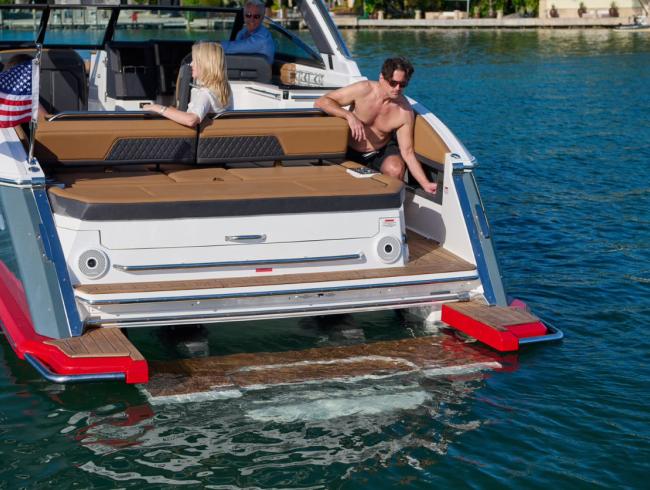 Cobaltboats R33