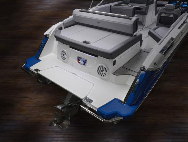 Cobalt R4 Bowrider