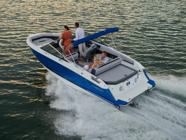 Cobalt R4 Bowrider