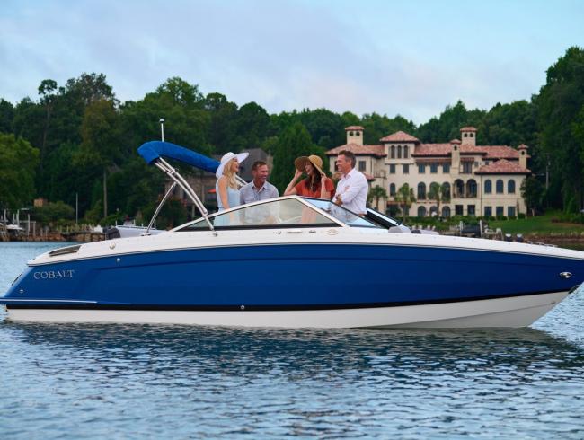 Cobalt R4 Bowrider