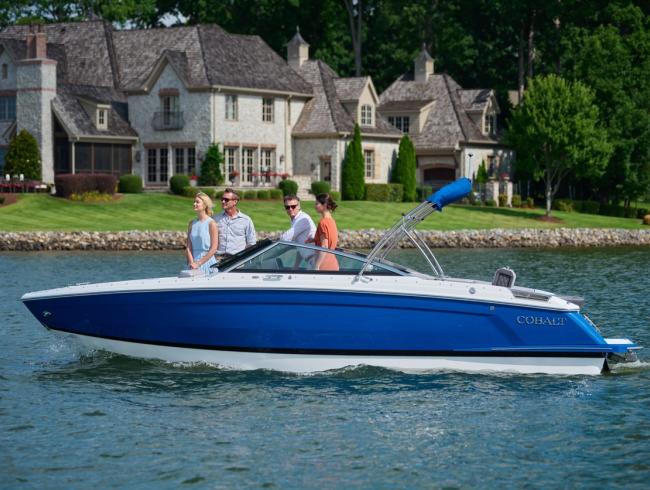 Cobalt R4 Bowrider