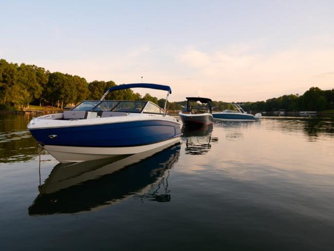 Cobalt R4 Outboard