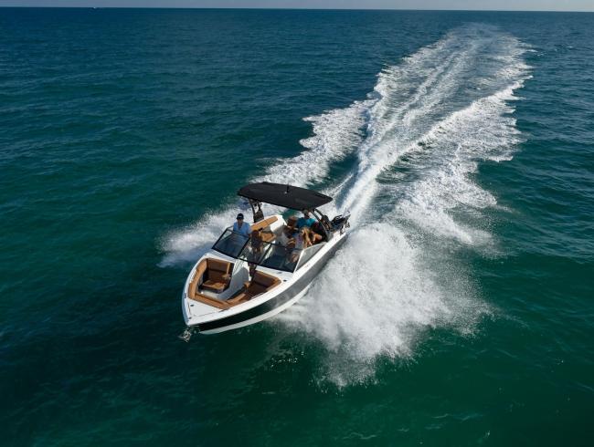 Cobalt R6 Bowrider