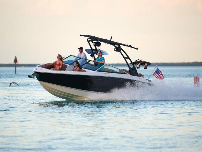 Cobalt R6 Bowrider