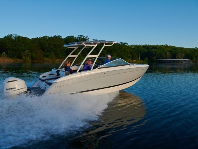 Cobalt R6 Outboard