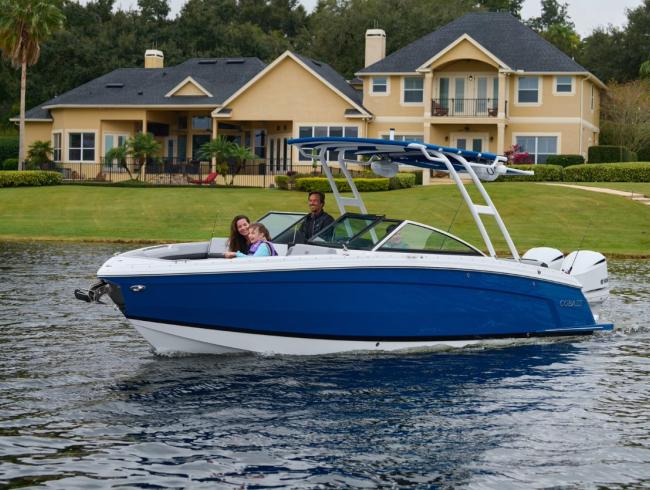 Cobalt R8 Outboard
