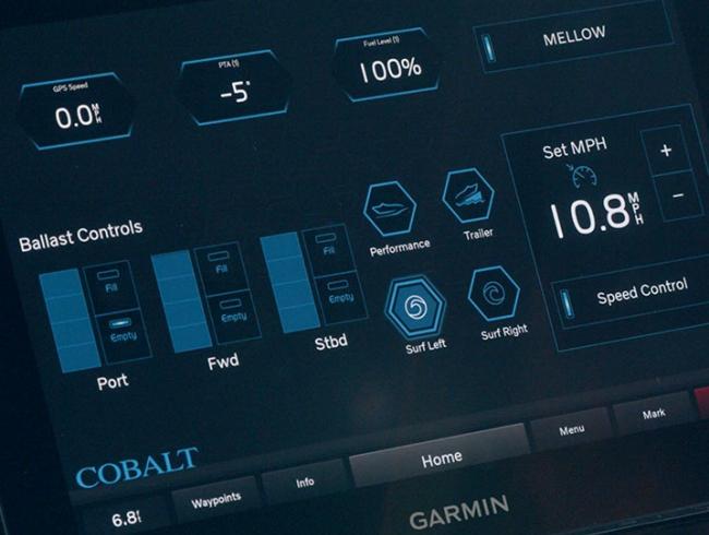 COBALTBOATS R8 SURF